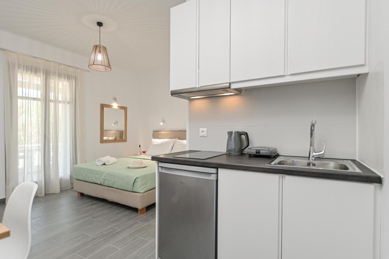 Vive Mare Plaka II Aparthotel Bagian luar foto